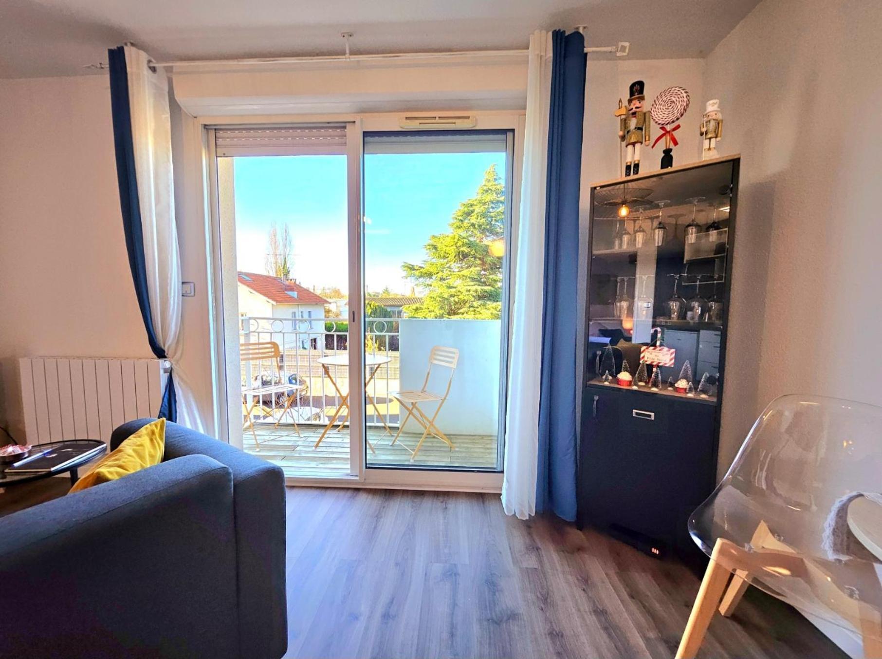 Appartement Résidentiel avec parking/Proche Centre Angoulême Extérieur photo